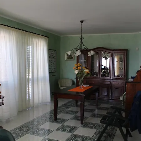 Ferraro Villa